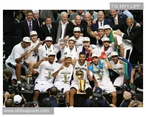 勇士与马刺的创意漫画之战展现篮球激情与团队精神的完美结合